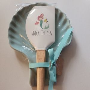 Rae Dunn Disney The Little Mermaid    Spatula and Spoon Dish Holder Set